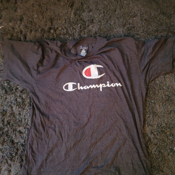 Champion T Shirt - Picture 2 of 3